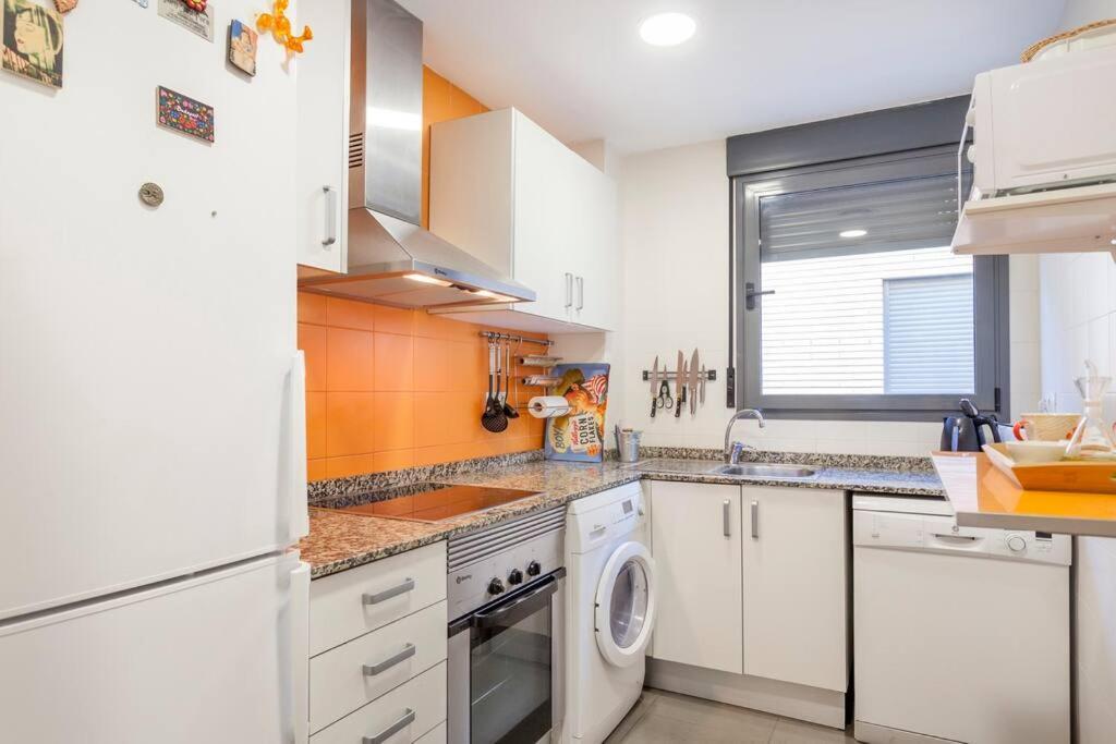 Confortable Beach Appartment With Views To The Sea Пусол Екстериор снимка