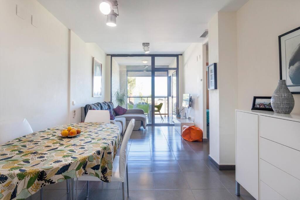 Confortable Beach Appartment With Views To The Sea Пусол Екстериор снимка