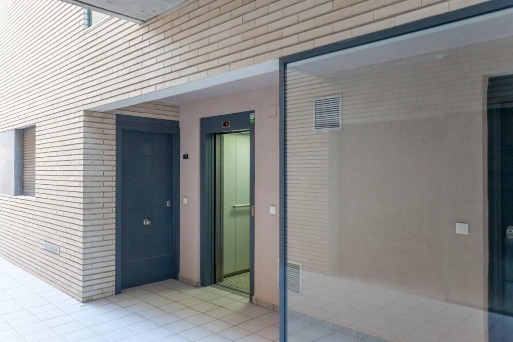 Confortable Beach Appartment With Views To The Sea Пусол Екстериор снимка
