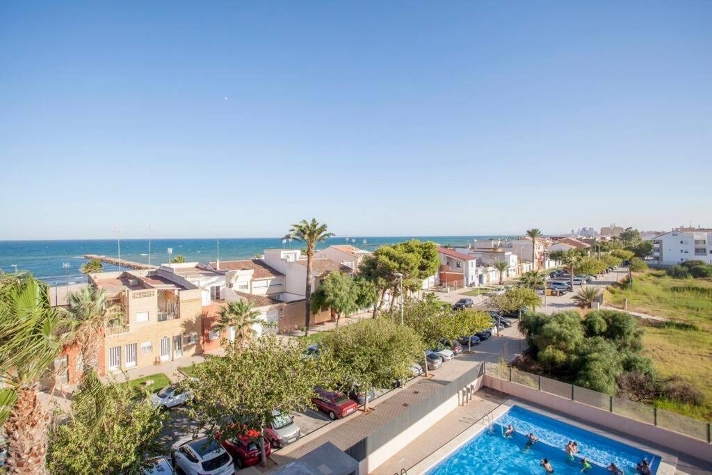 Confortable Beach Appartment With Views To The Sea Пусол Екстериор снимка