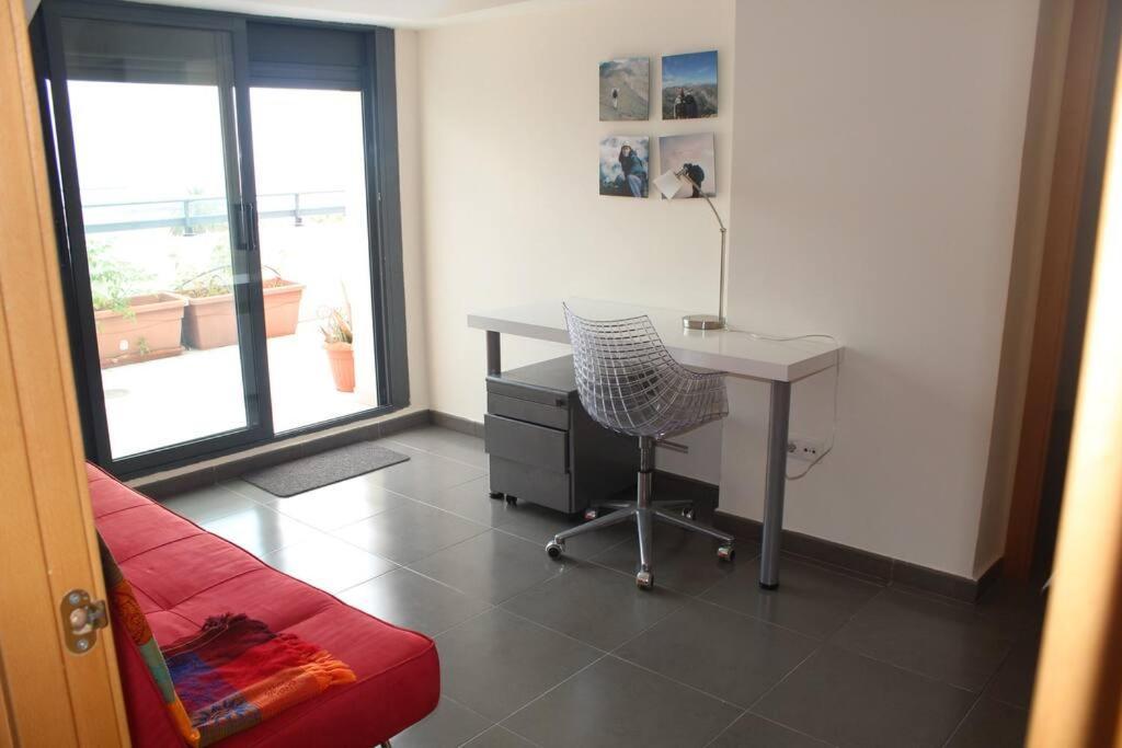 Confortable Beach Appartment With Views To The Sea Пусол Екстериор снимка